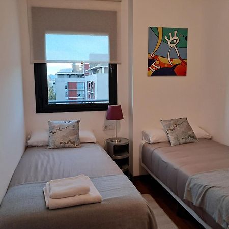 Modern Apartment, With Parking, Close To The Beach!! Sant Adria de Besos Luaran gambar