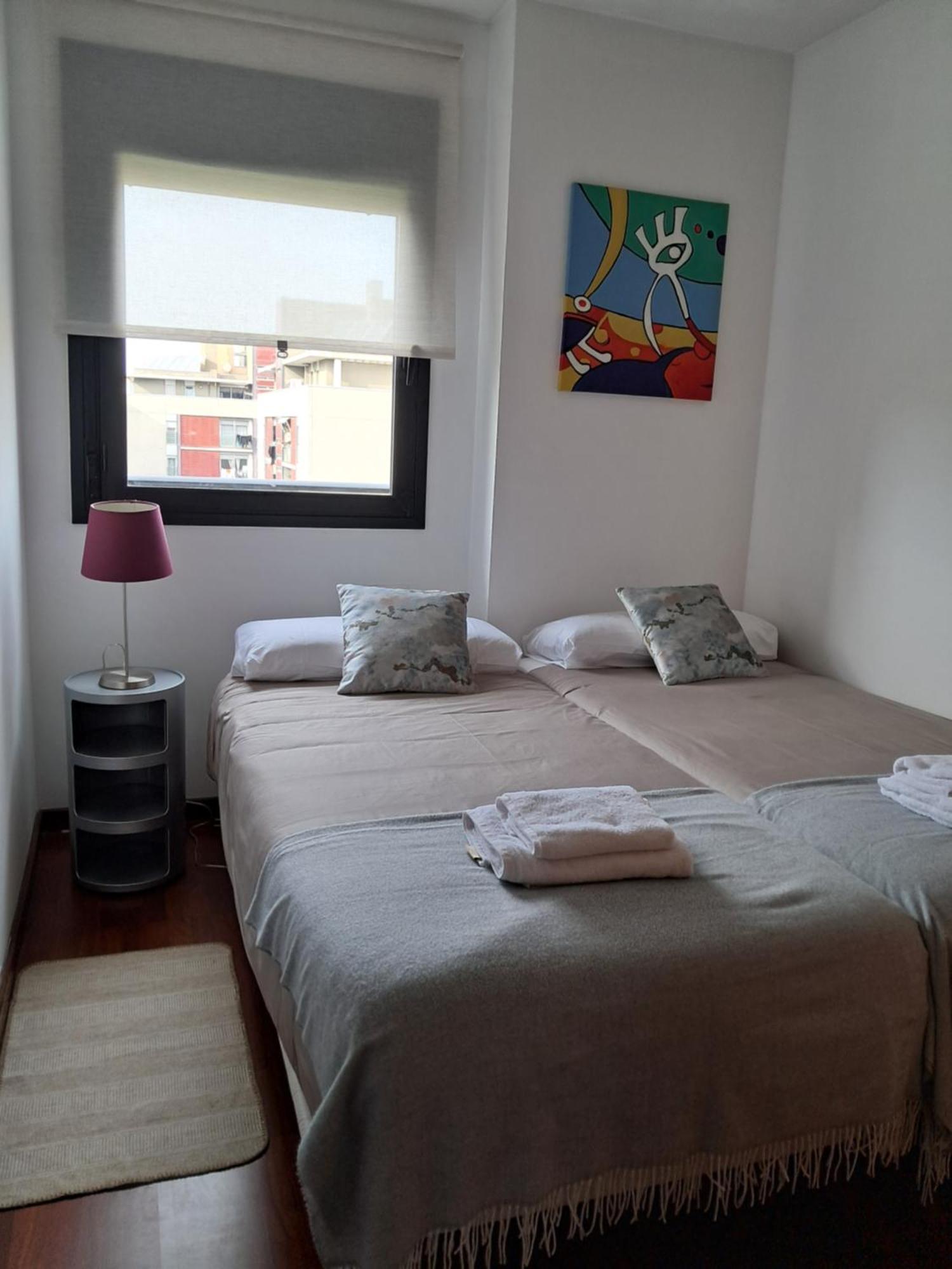 Modern Apartment, With Parking, Close To The Beach!! Sant Adria de Besos Luaran gambar